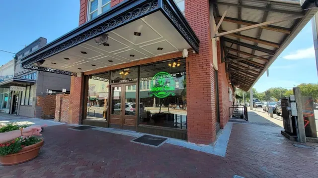 DeLand, FL